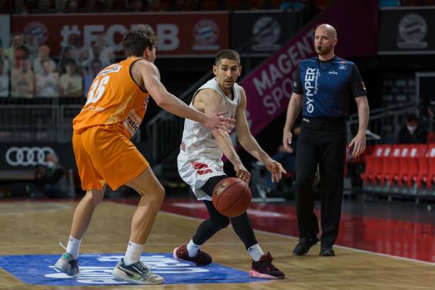 的严密防守 的严密防守