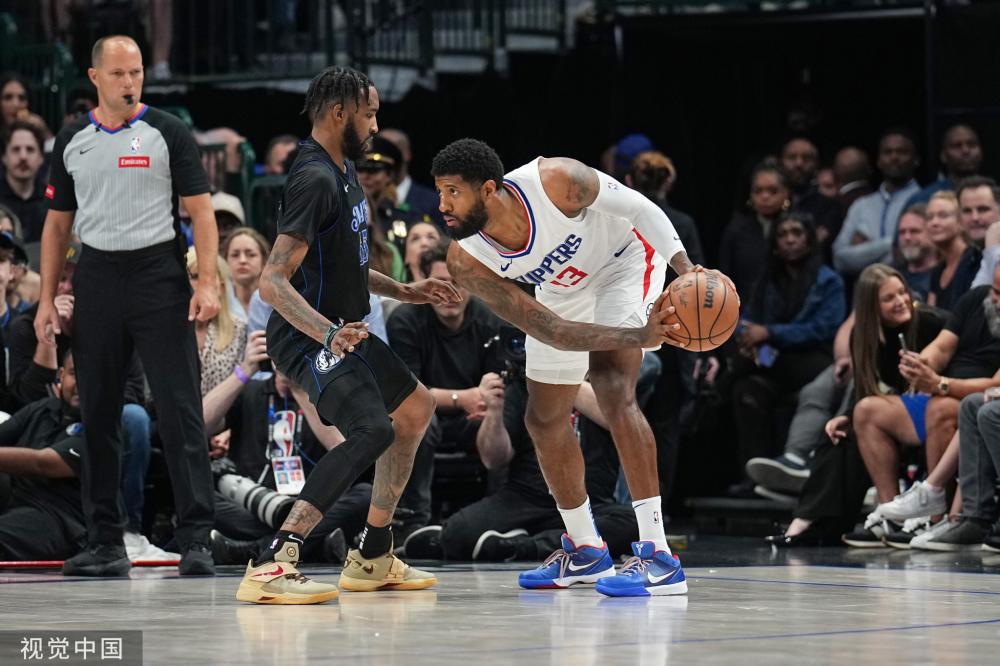 面表现得尤 面表现得尤